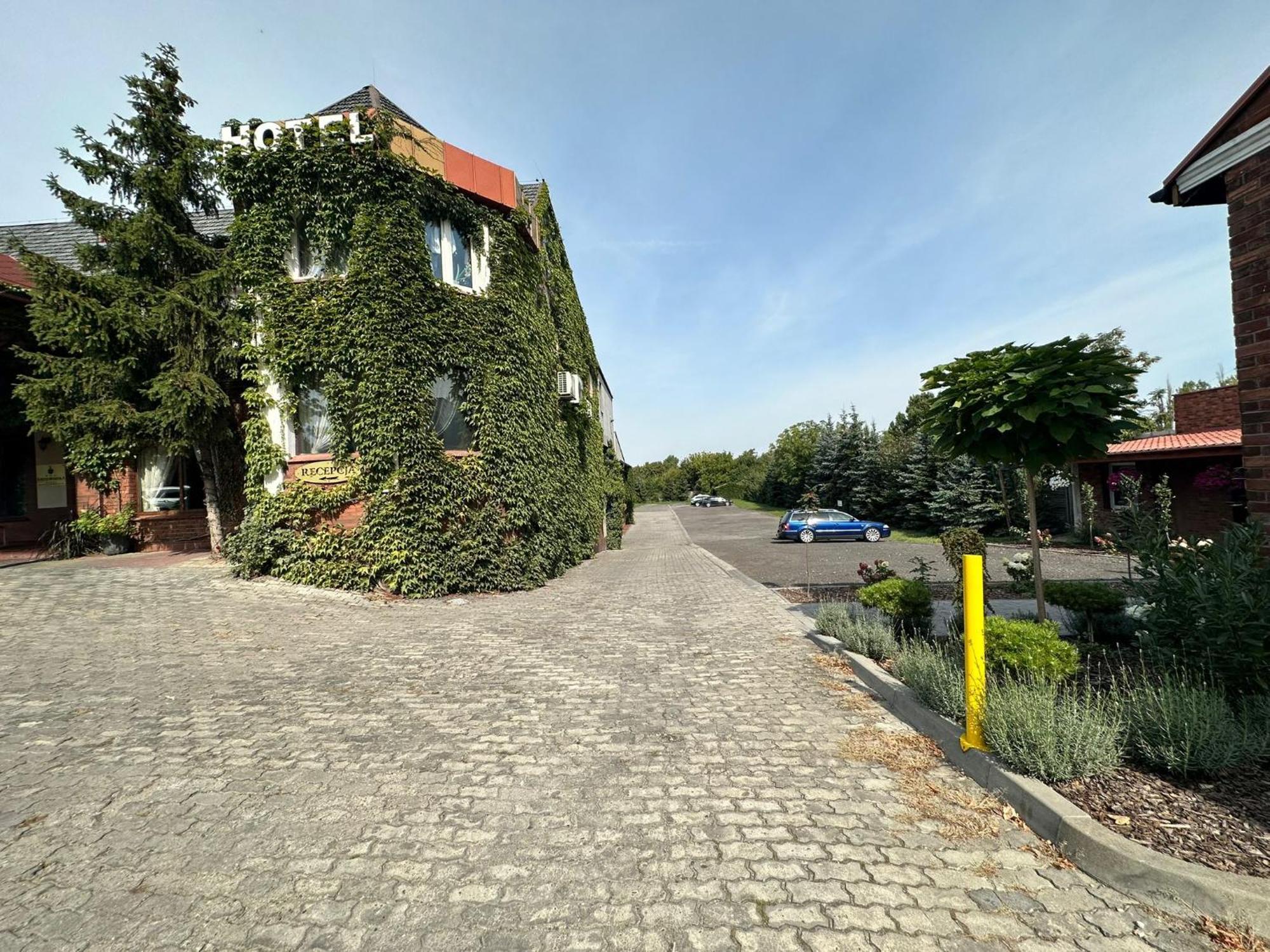 Hotel Kresowianka Konin  Luaran gambar